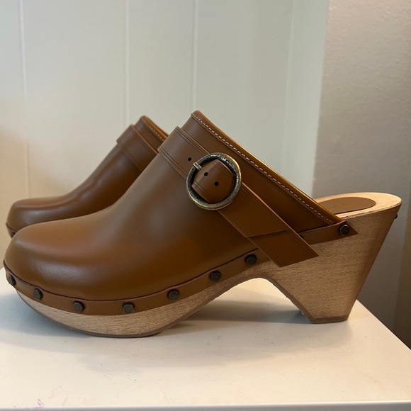 COPY - Isabel Marant Titya Leather Clogs size 39. - Picture 1 of 6
